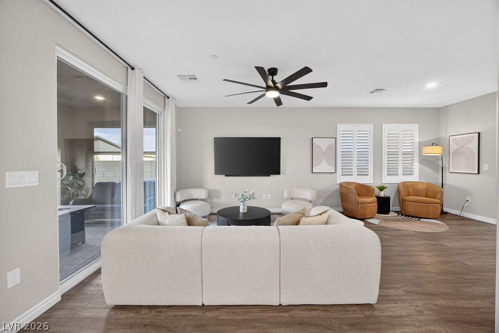 8854 Mountain Lion Avenue