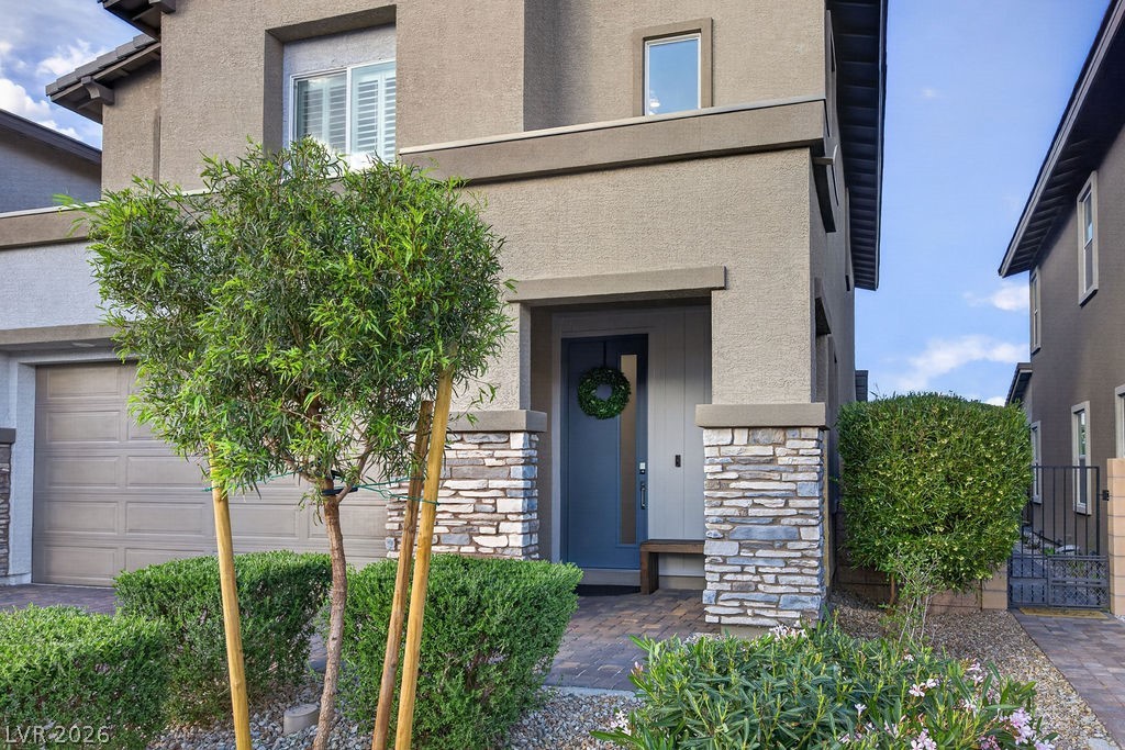 8854 Mountain Lion Avenue