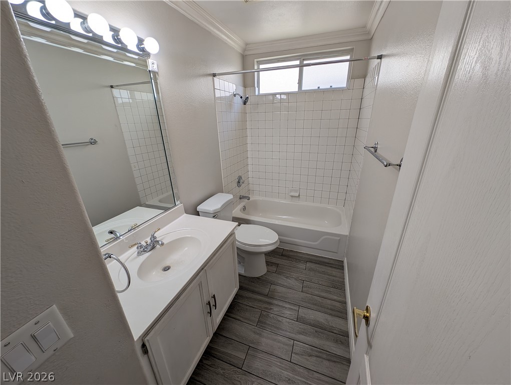 4932 Dunvegan Court