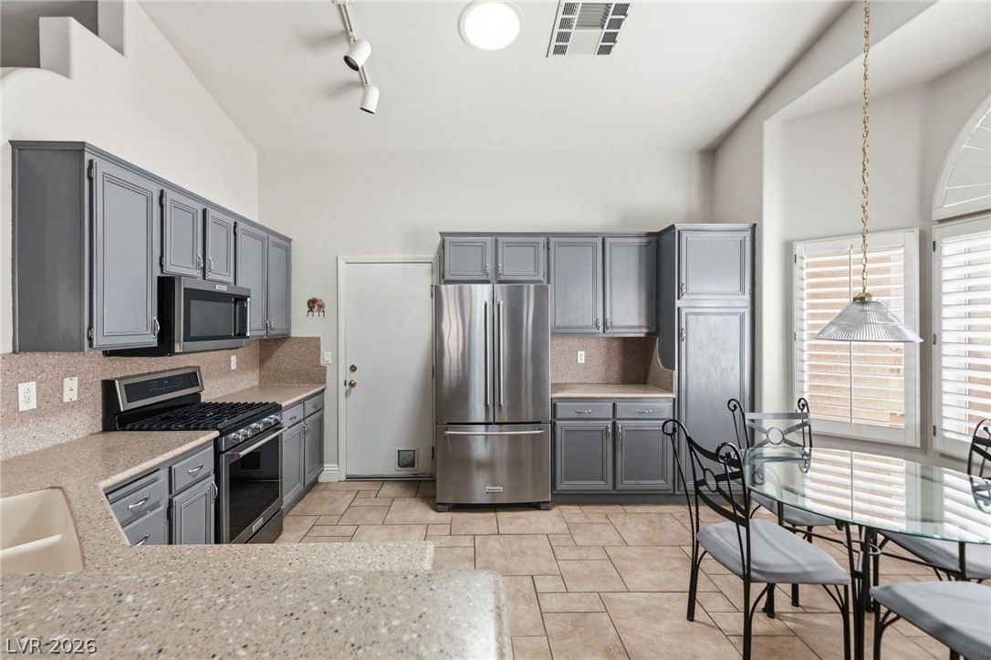 1025 Twin Berry Court