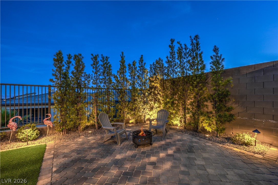 12355 Aster Hills Avenue