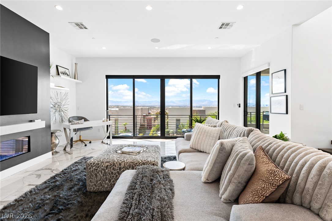 426 Tranquil Peak Court