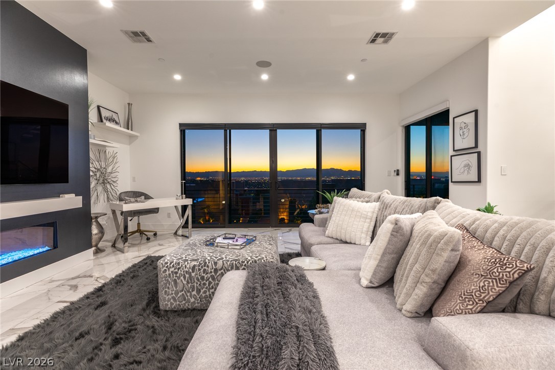 426 Tranquil Peak Court