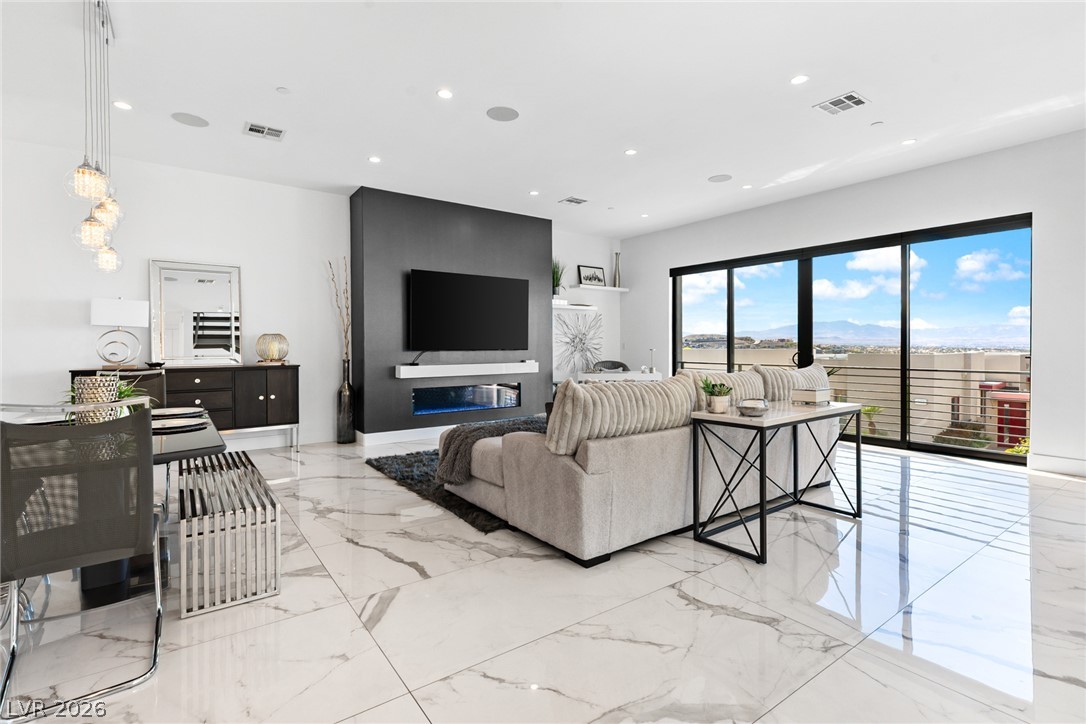 426 Tranquil Peak Court