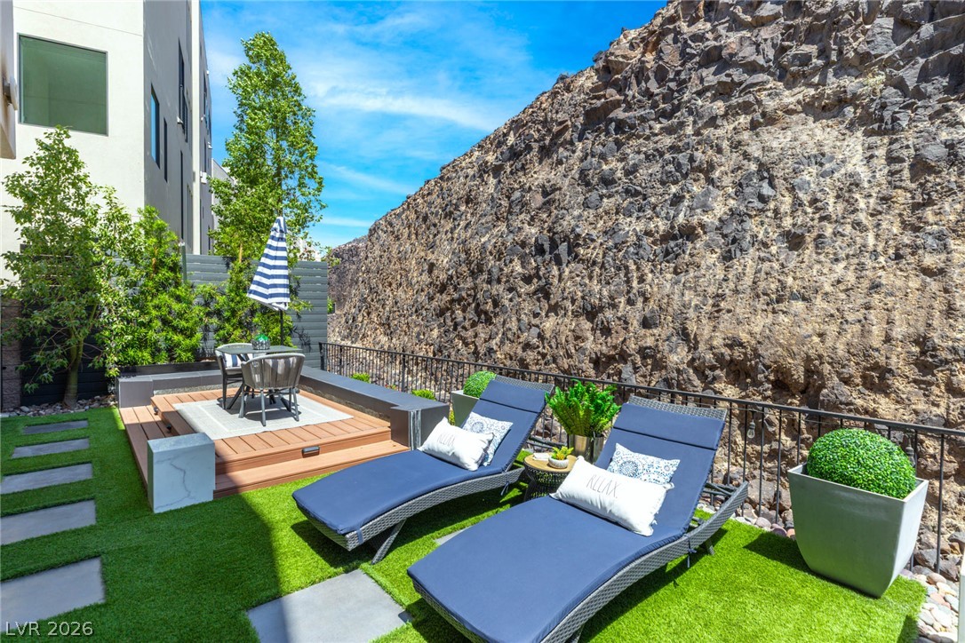 426 Tranquil Peak Court