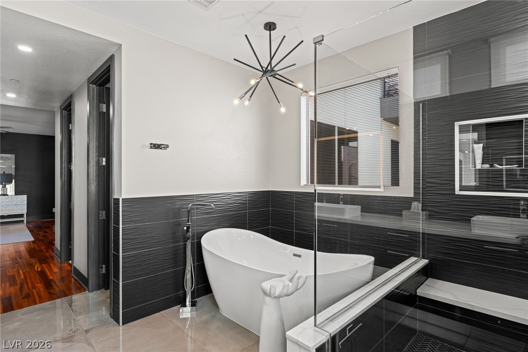 1425 Canyon Ledge Court