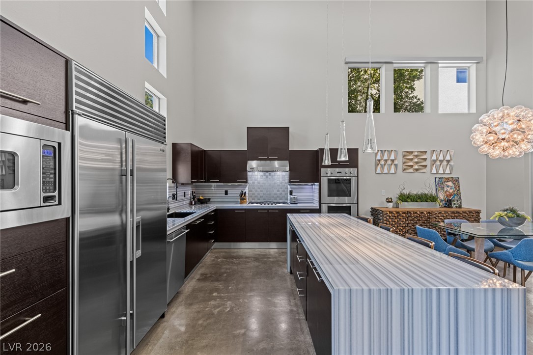 1425 Canyon Ledge Court