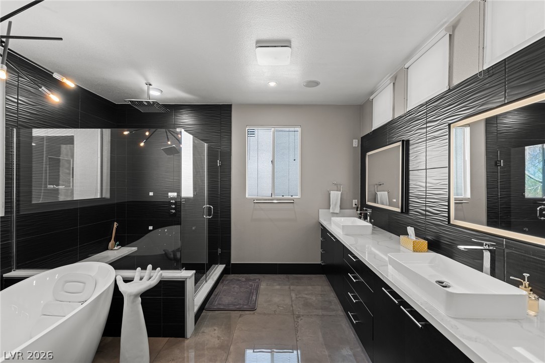 1425 Canyon Ledge Court