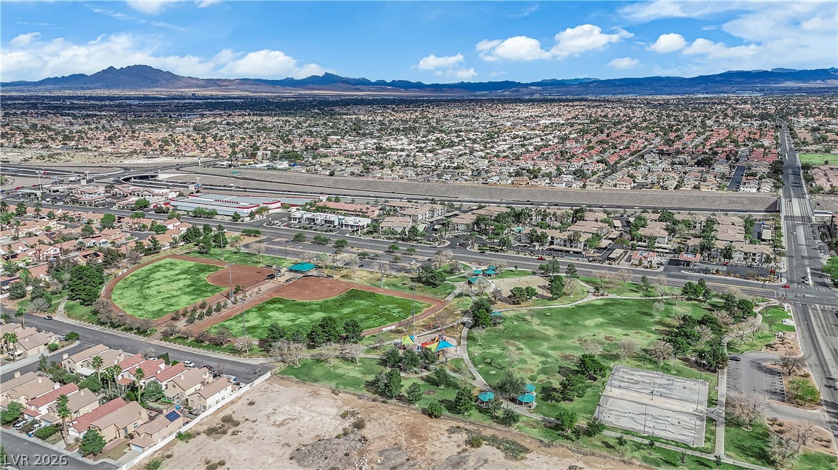 745 Diamond Bend Avenue