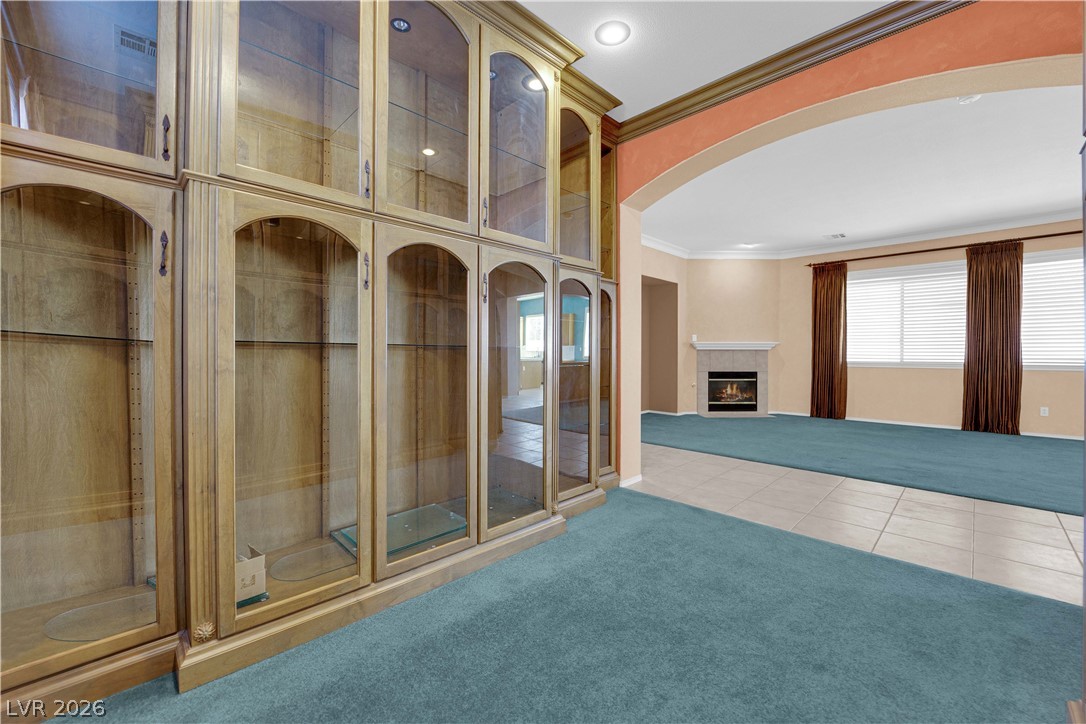 745 Diamond Bend Avenue