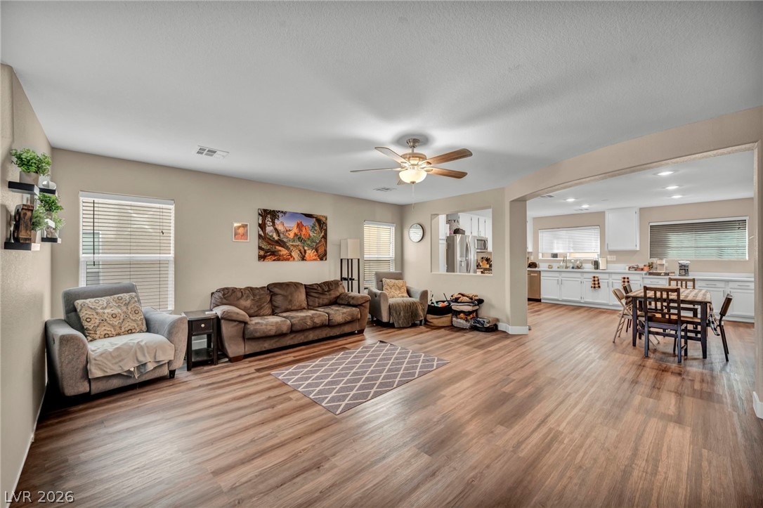 595 Stonehenge Walk Avenue