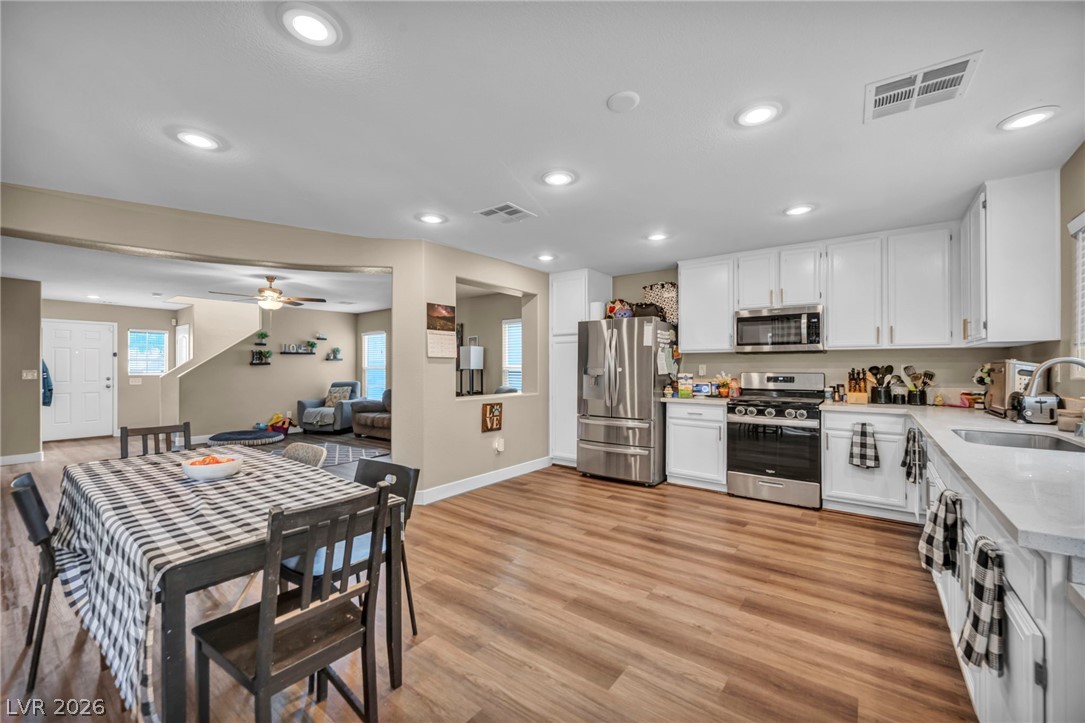 595 Stonehenge Walk Avenue