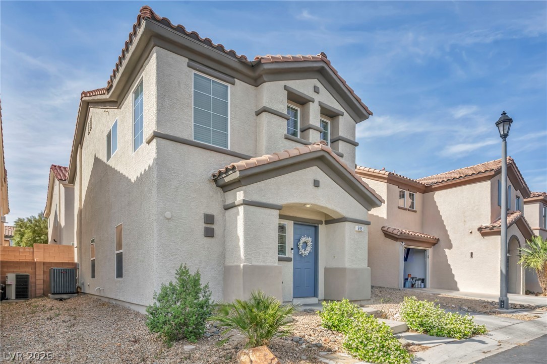 595 Stonehenge Walk Avenue