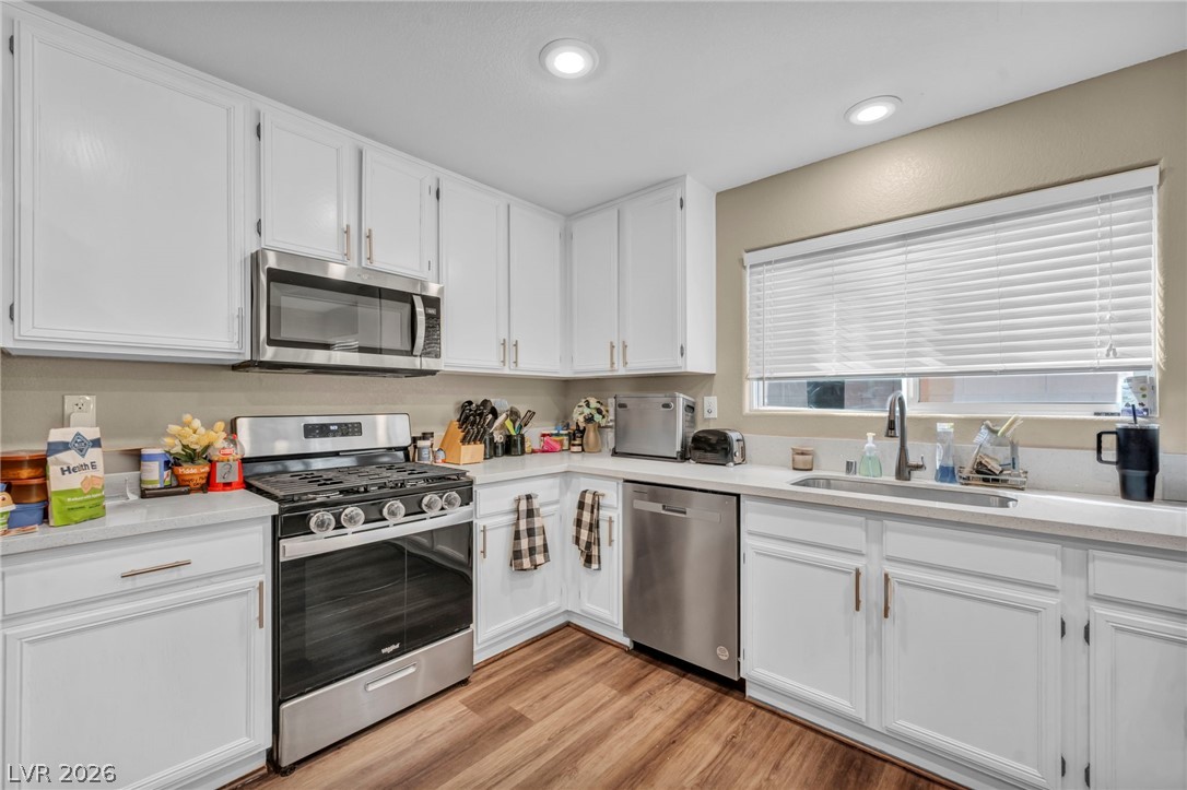 595 Stonehenge Walk Avenue