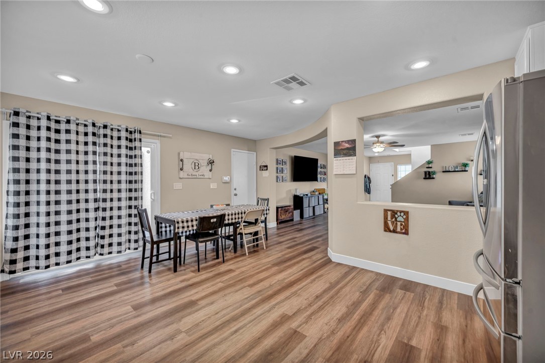 595 Stonehenge Walk Avenue