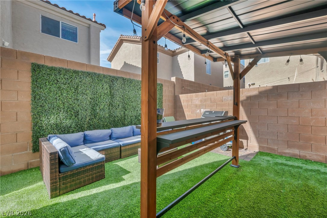 595 Stonehenge Walk Avenue