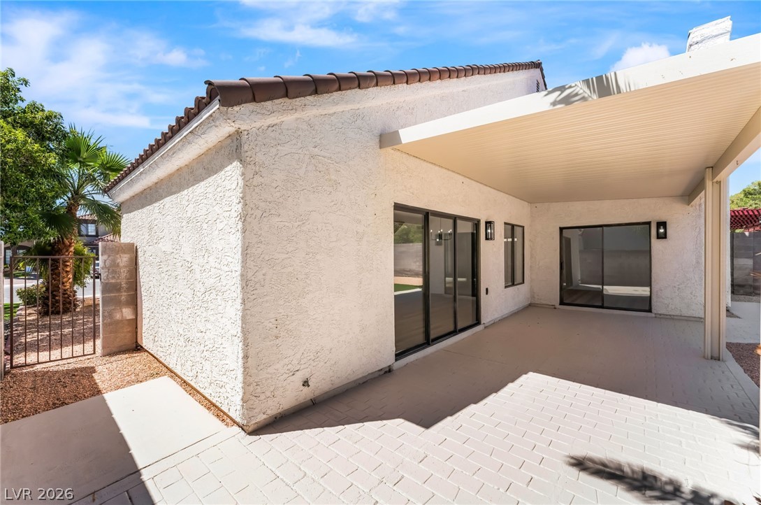 3220 Ventana Hills Drive