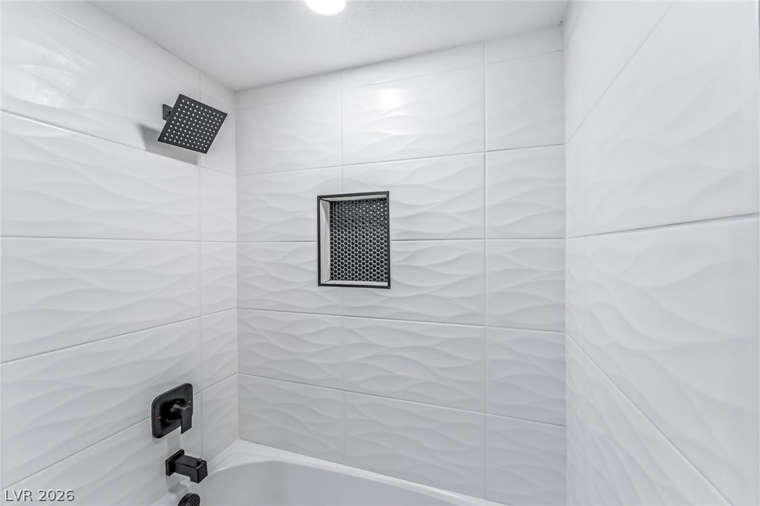 3220 Ventana Hills Drive