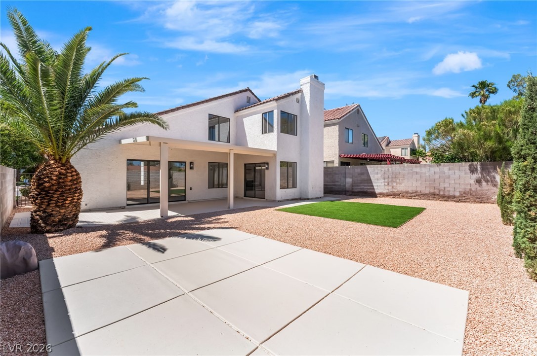 3220 Ventana Hills Drive