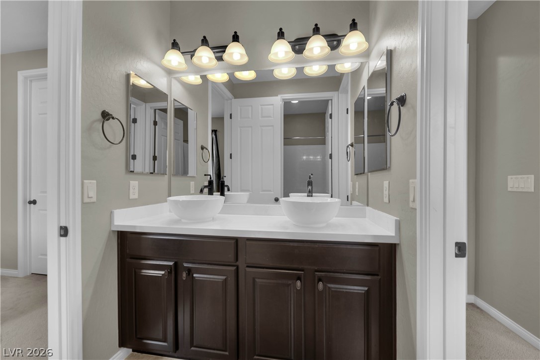 5523 Kyle Peak Court