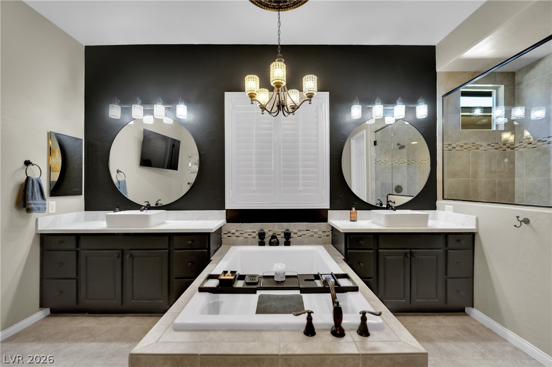 5523 Kyle Peak Court