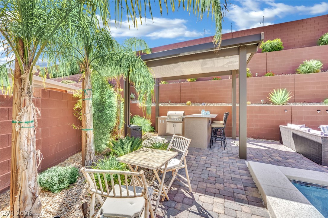 5523 Kyle Peak Court