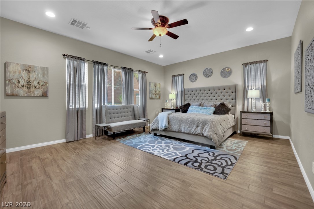 5523 Kyle Peak Court