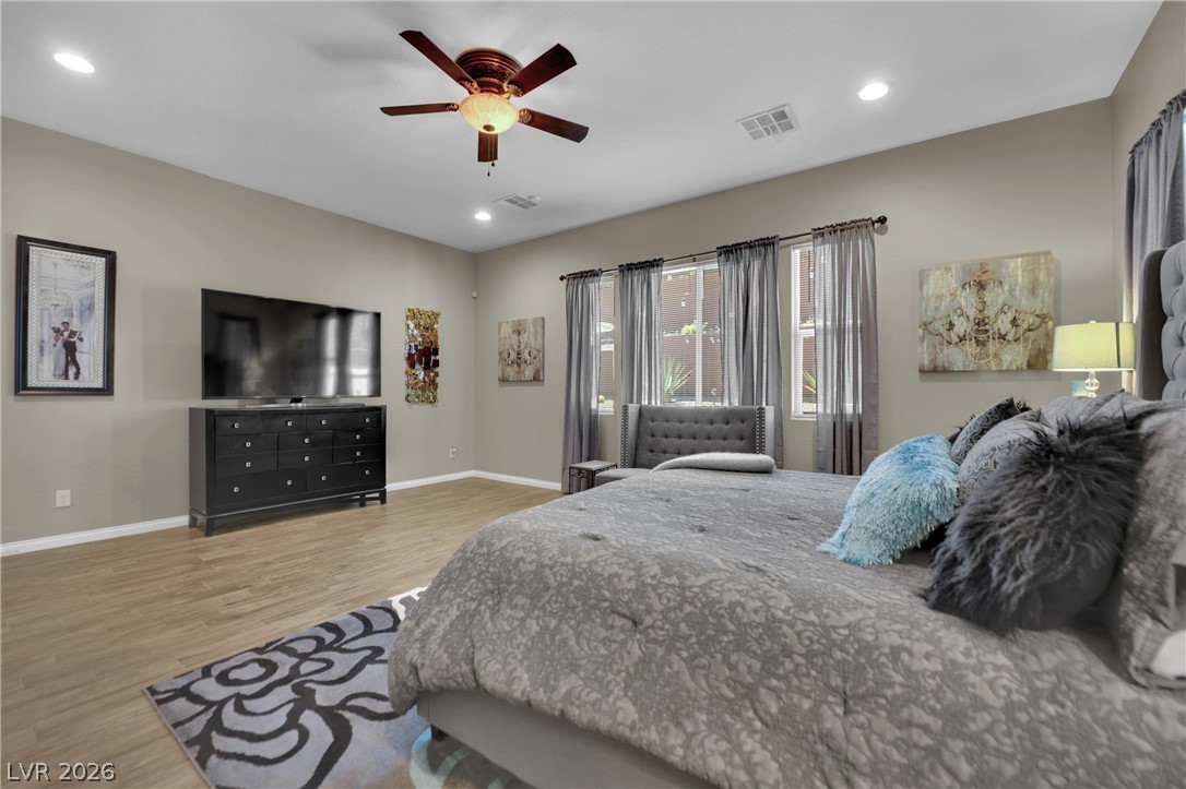 5523 Kyle Peak Court