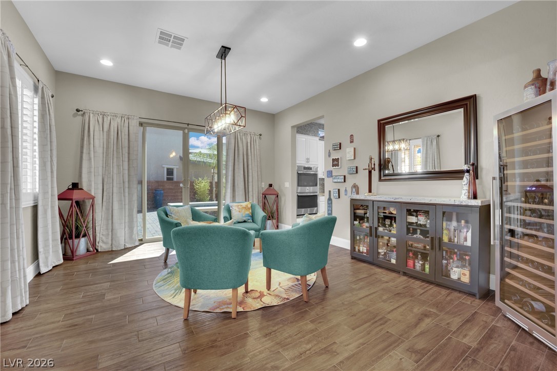 5523 Kyle Peak Court