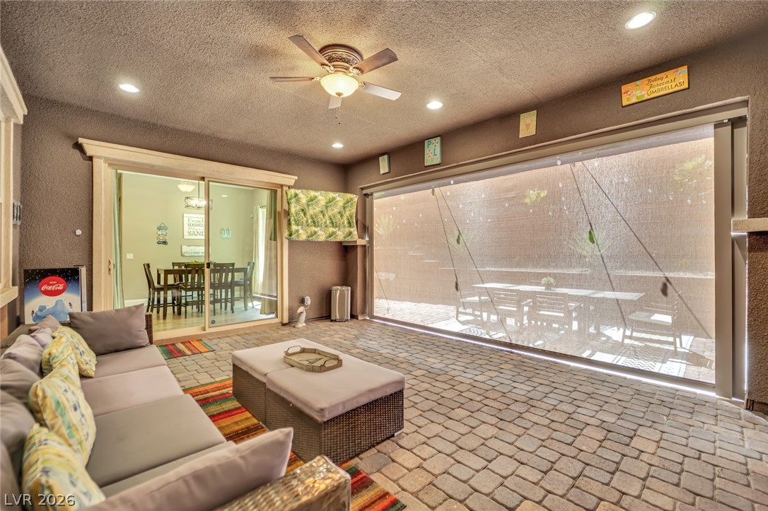 5523 Kyle Peak Court