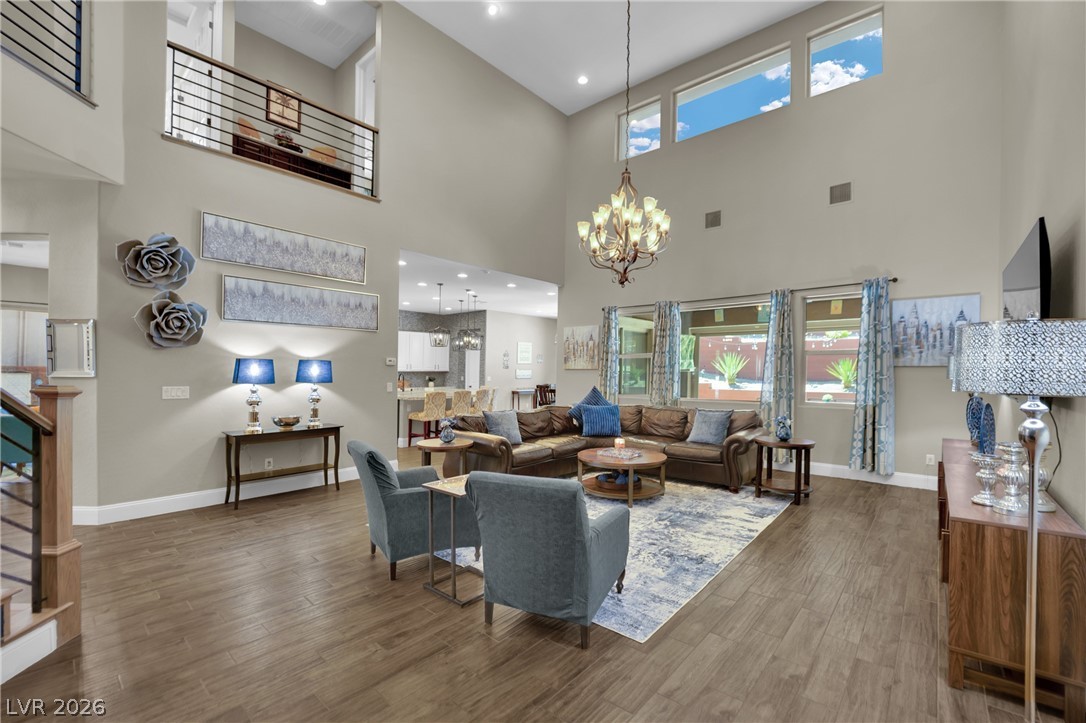 5523 Kyle Peak Court