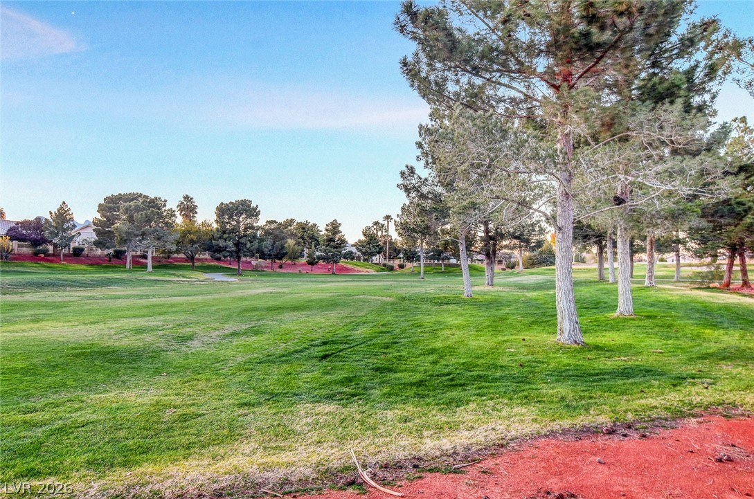 5736 Colwood Lane