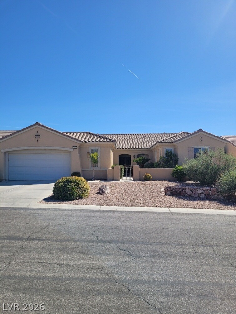2735 Evergreen Oaks Drive
