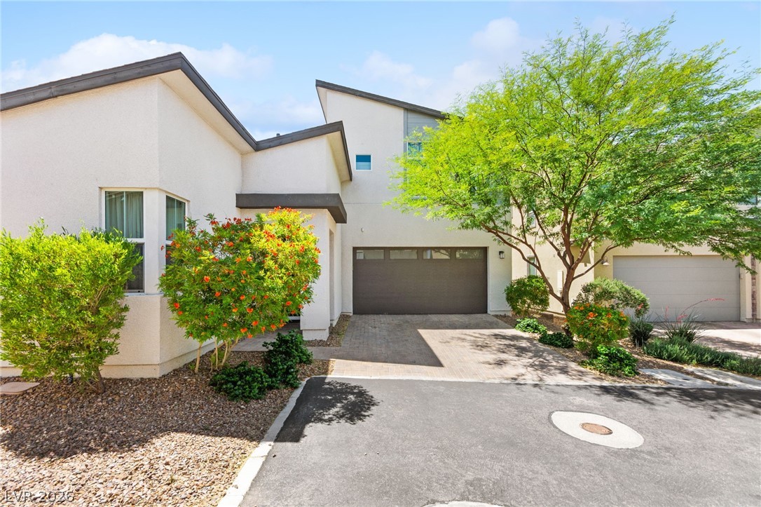 809 Langham Court