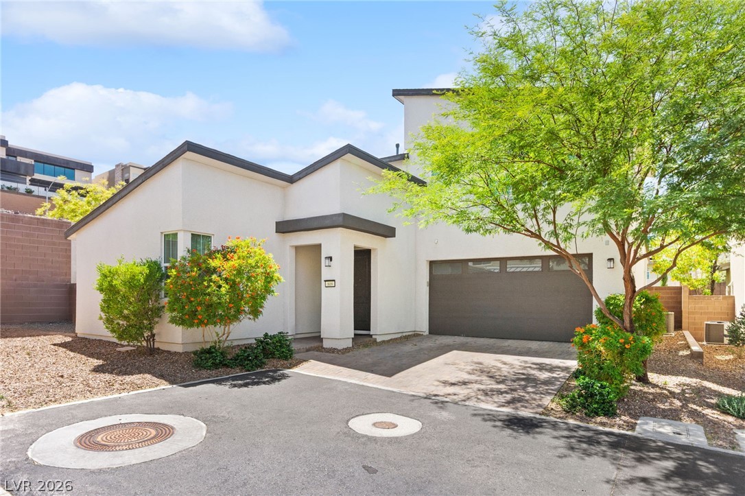 809 Langham Court