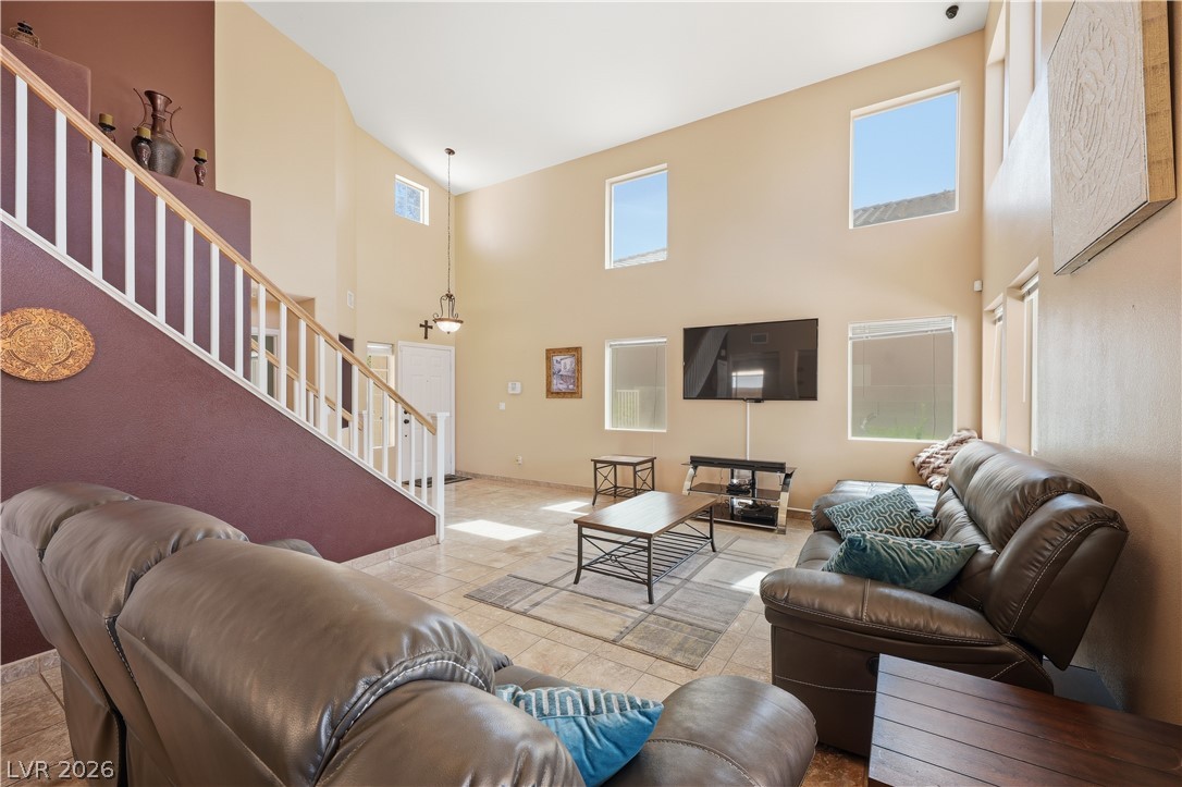 8997 Edgeworth Place