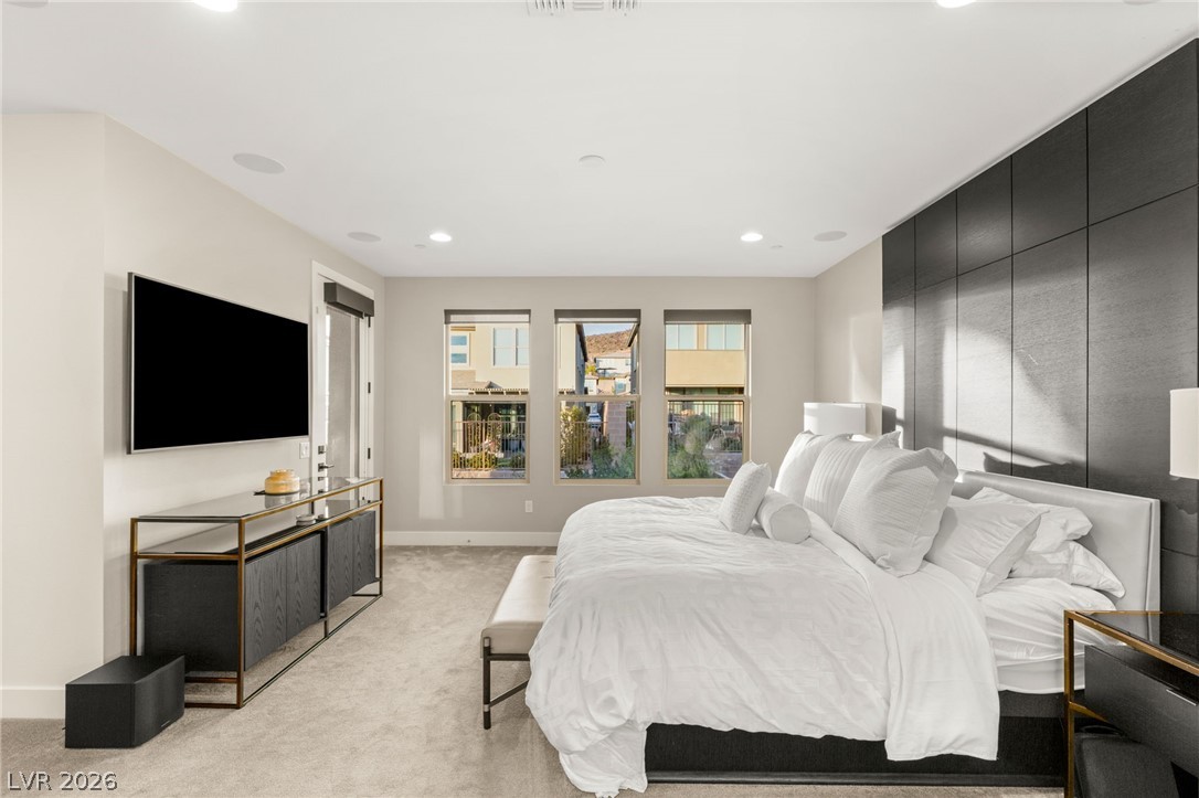 2158 Alto Vista Drive