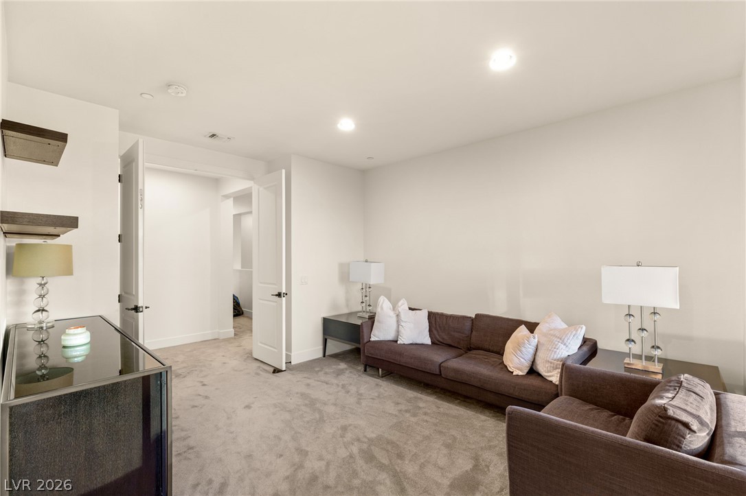 2158 Alto Vista Drive