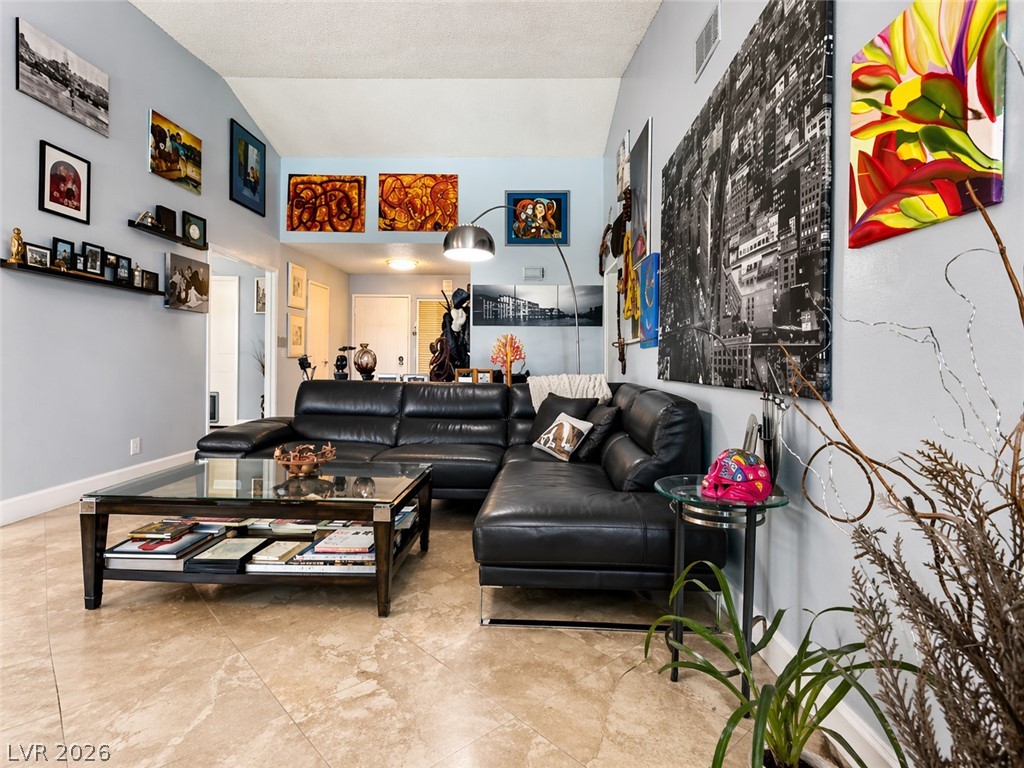 4690 Freshwater Drive