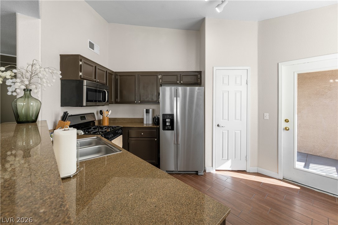 10001 Peace Way 2282