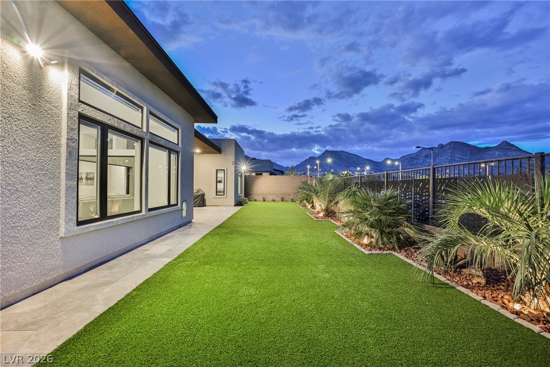 12182 Granite Canyon Street