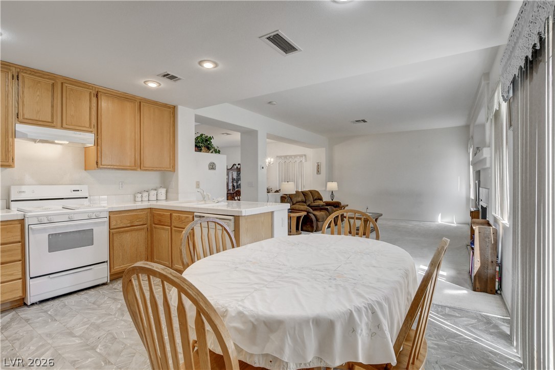 1207 Golden Spike Court