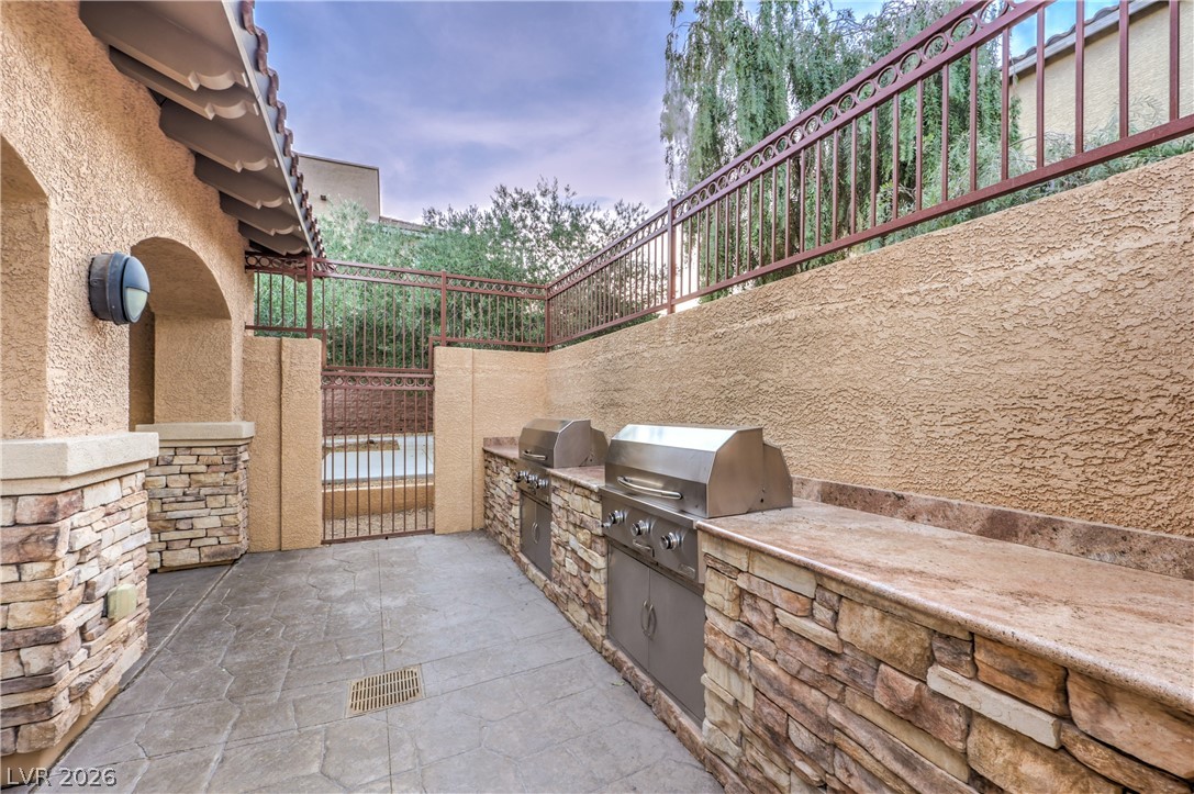 7265 Sterling Rock Avenue
