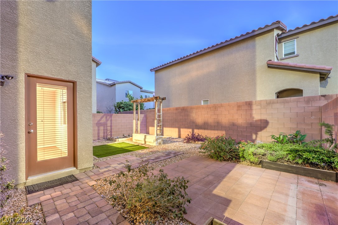 7265 Sterling Rock Avenue