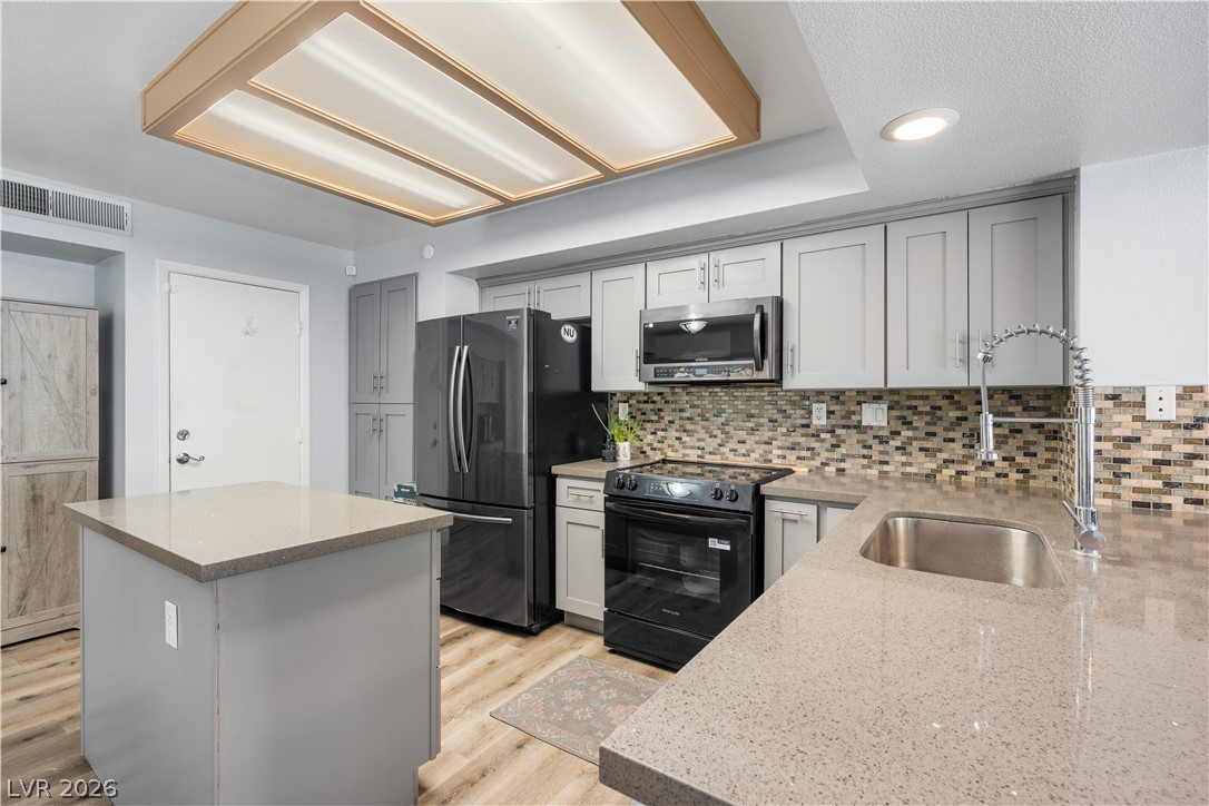 2620 Golden Sands Drive