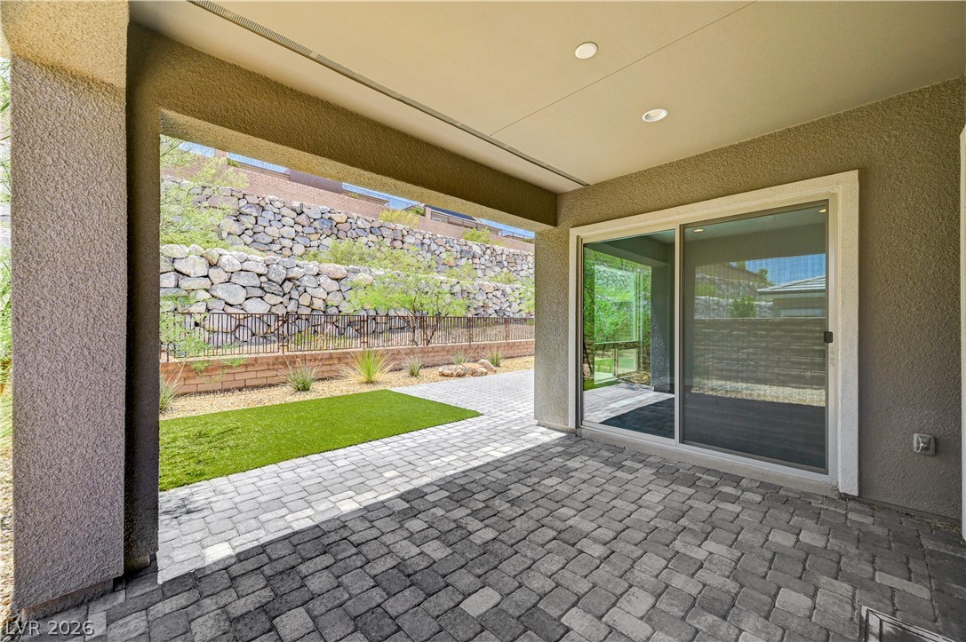 11121 Red Yucca Drive