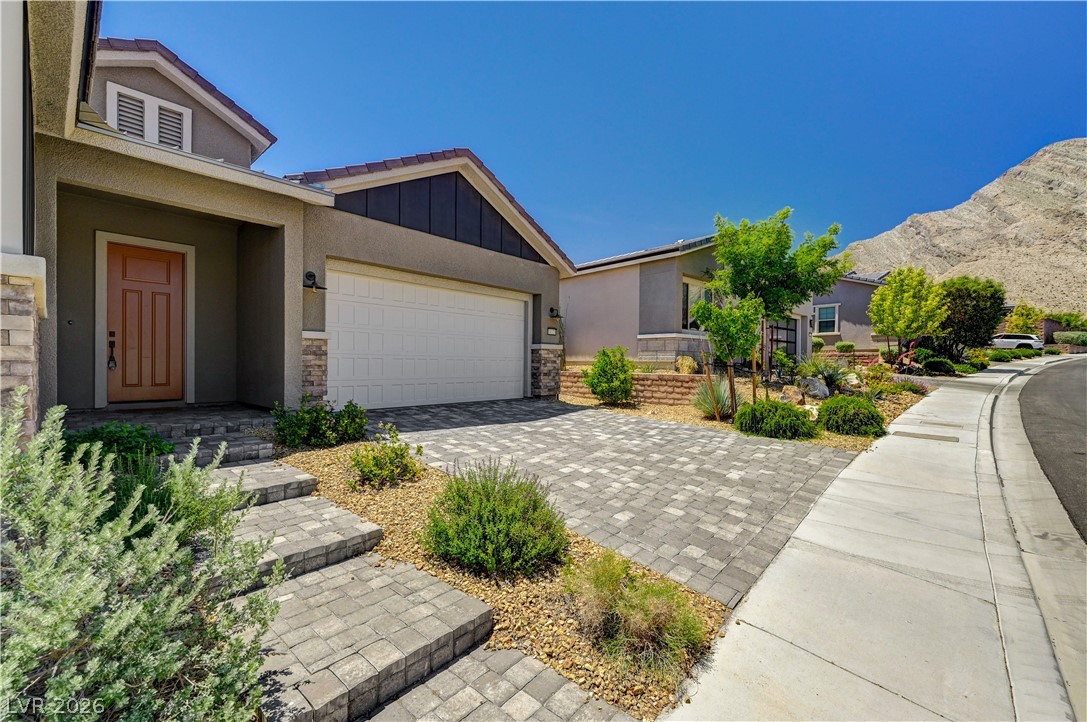 11121 Red Yucca Drive