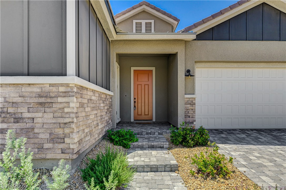 11121 Red Yucca Drive