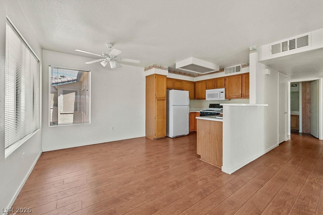3425 East Russell Road 224