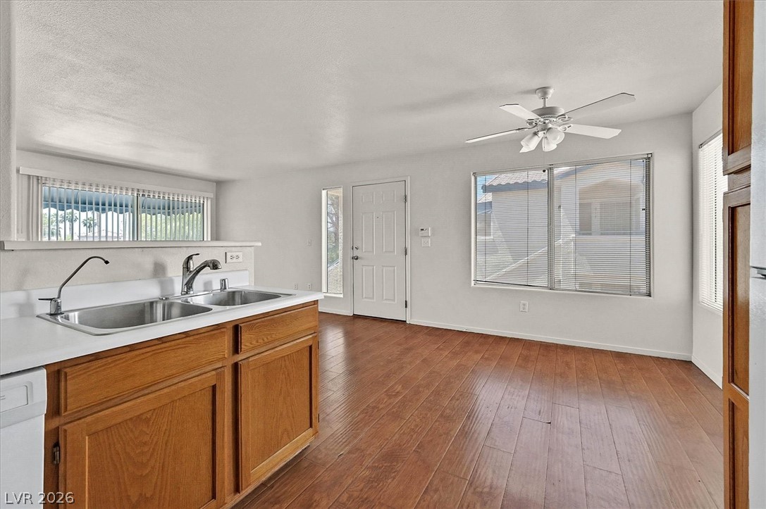 3425 East Russell Road 224